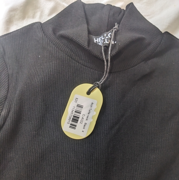 Black ribbed turtleneck size 4 - Picture 3 of 3